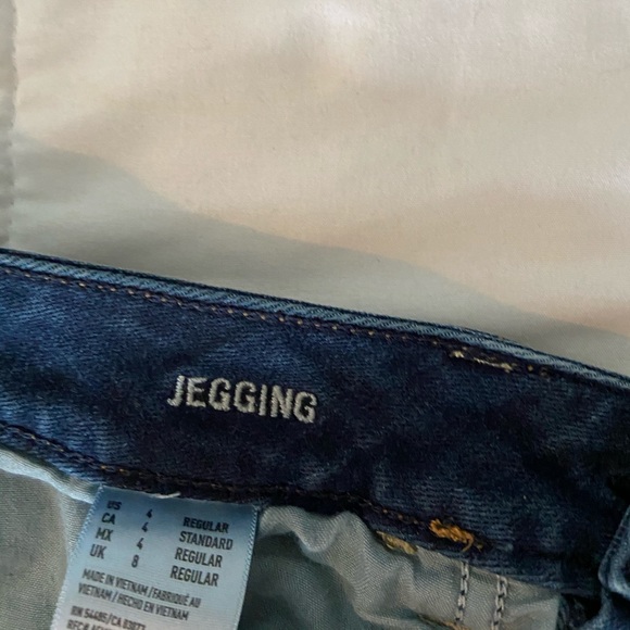 American Eagle Jeans - Picture 3 of 5